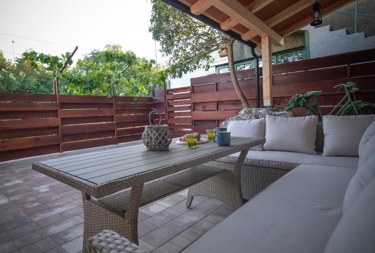 PUY Vintage Garden Apartment מראה חיצוני תמונה