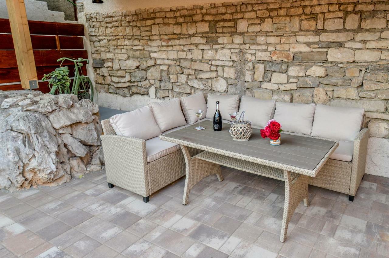 PUY Vintage Garden Apartment מראה חיצוני תמונה