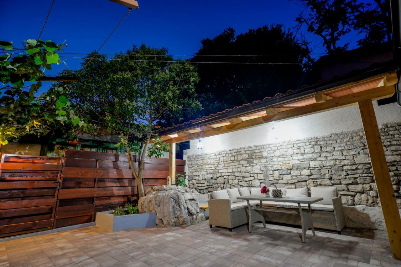 PUY Vintage Garden Apartment מראה חיצוני תמונה
