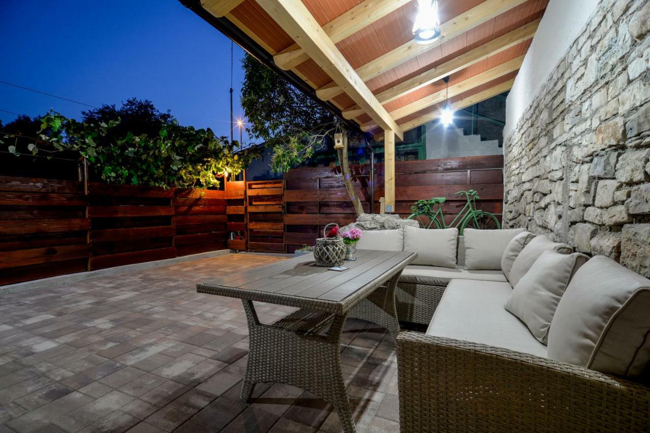 PUY Vintage Garden Apartment מראה חיצוני תמונה