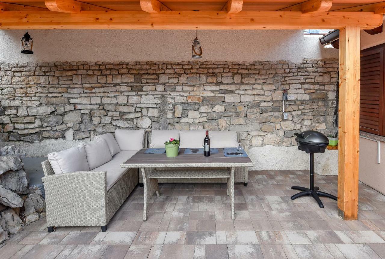 PUY Vintage Garden Apartment מראה חיצוני תמונה