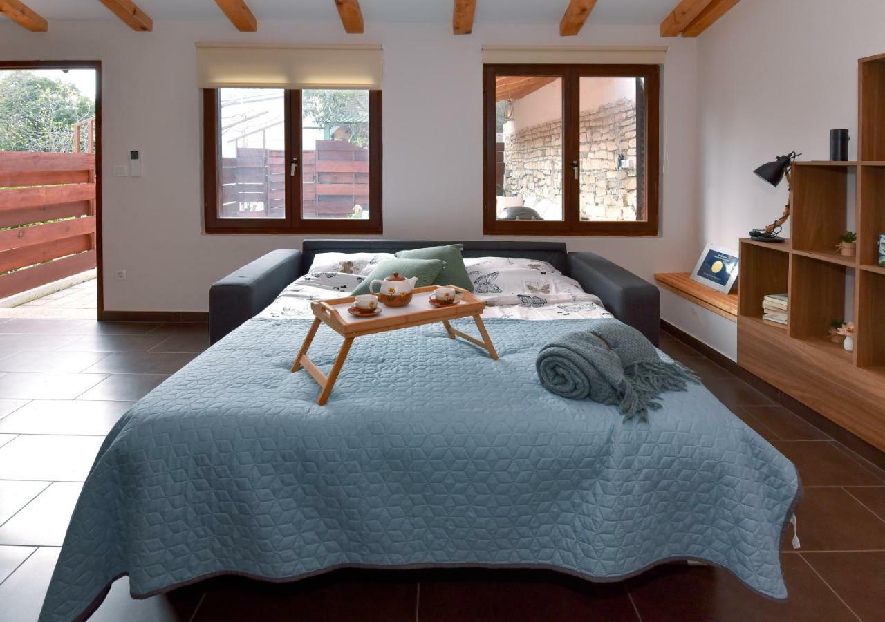 PUY Vintage Garden Apartment מראה חיצוני תמונה